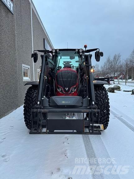 Valtra N175A Трактора