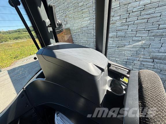 Valtra N175D Трактора