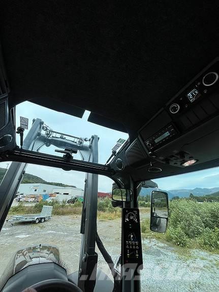Valtra Q305 Трактора