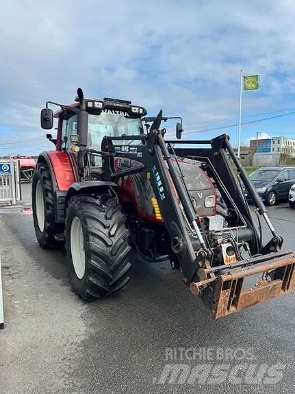 Valtra T-182-VERSU Трактора