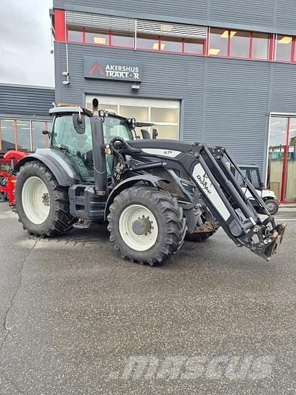 Valtra T 234 Versu Трактора