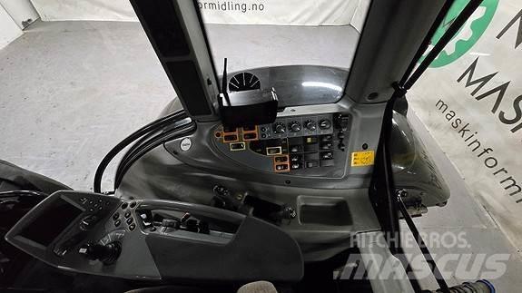Valtra T182 Трактора