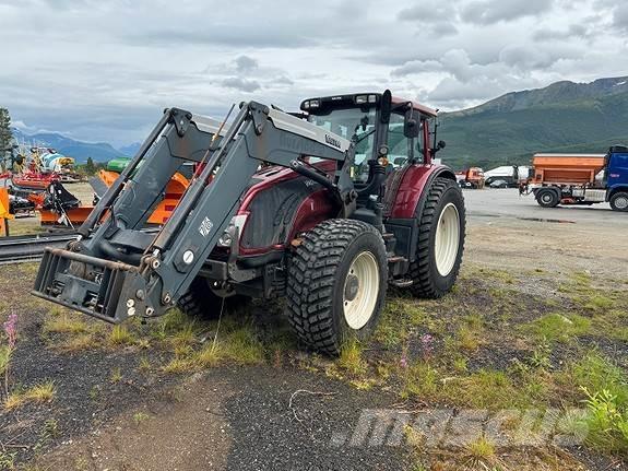 Valtra T203 Трактора