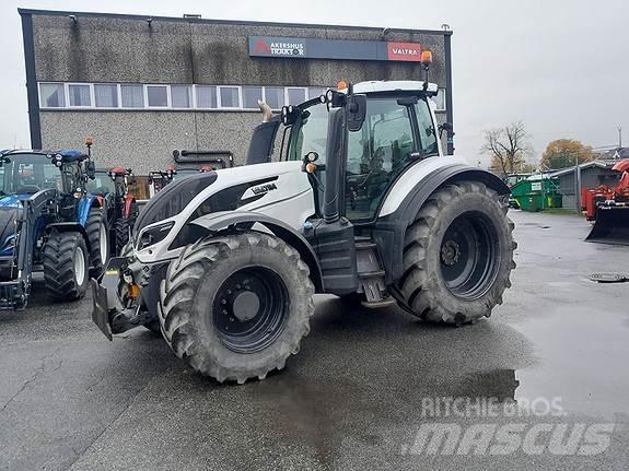 Valtra T234 Трактора