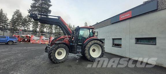 Valtra T234 Трактора