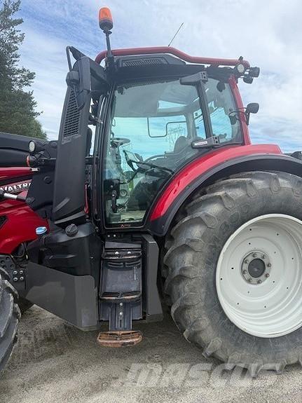Valtra T254V Трактора