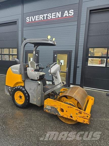 Volvo SD25 Асфальтоукладчики