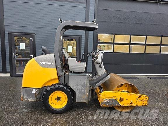 Volvo SD25 Асфальтоукладчики