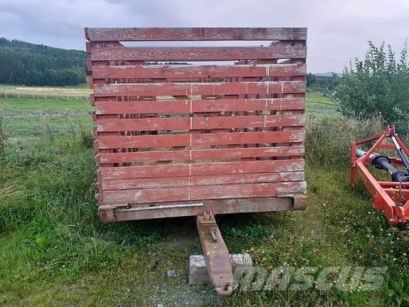   Обычные тракторные прицепы