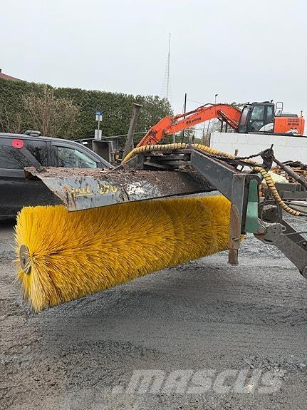   Другая техника для уборки снега