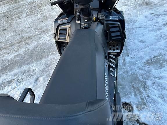 Yamaha Viking 5 Снегоходы