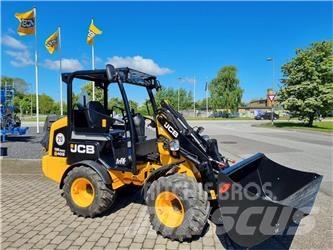 JCB 403 AGRI Малые погрузчики