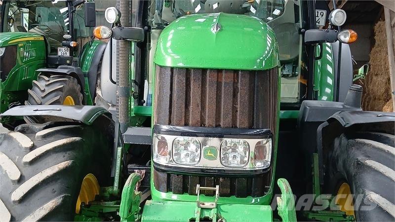 John Deere 7530 Трактора
