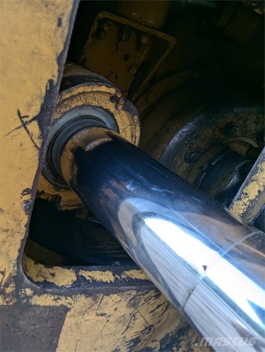 CAT 525C Лесозаготовительная техника - Другие