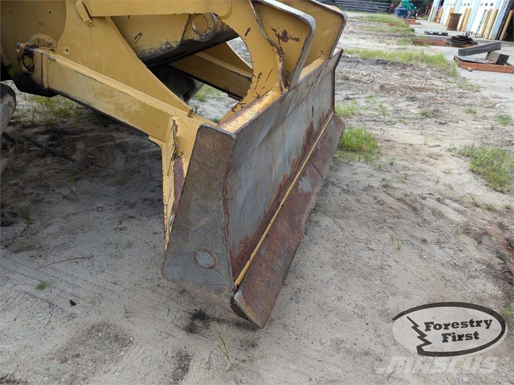 CAT 525C Трелевочные трактора