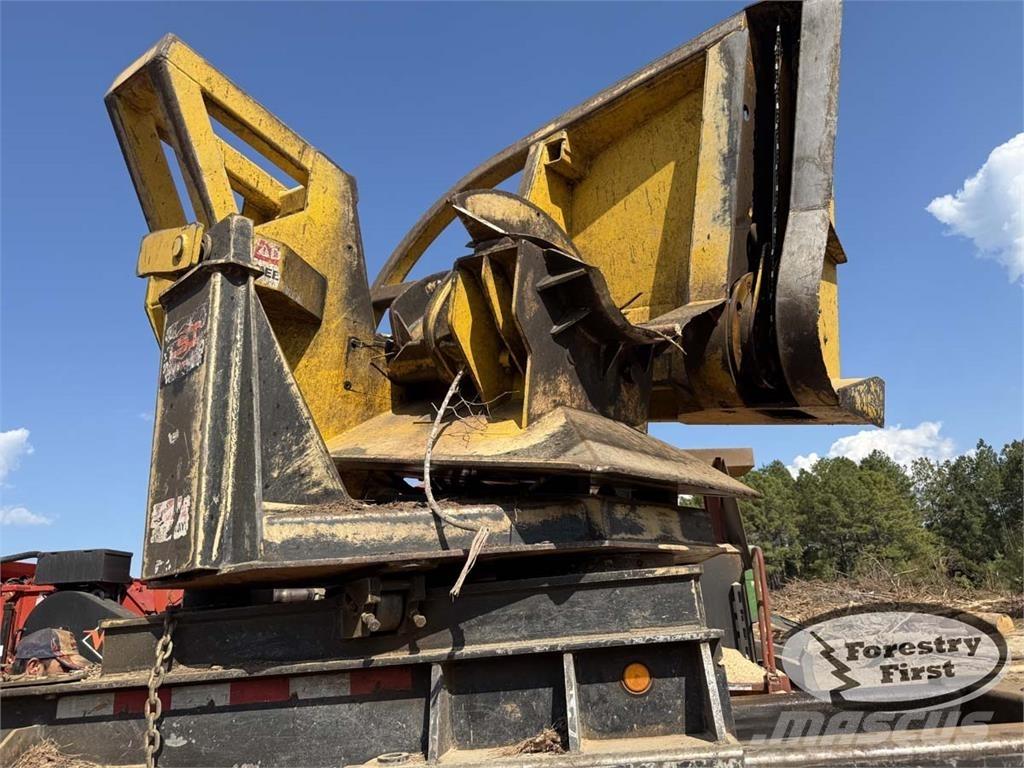John Deere 437E Лесопогрузчик