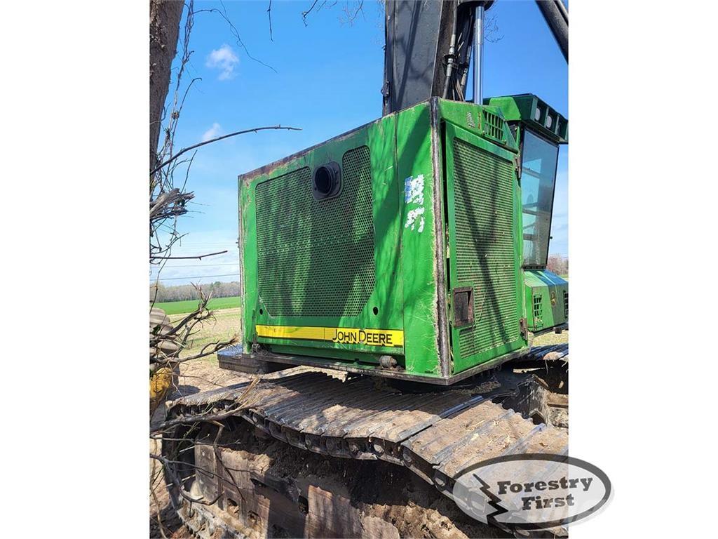 John Deere 753J Валочно-пакетирующие машины