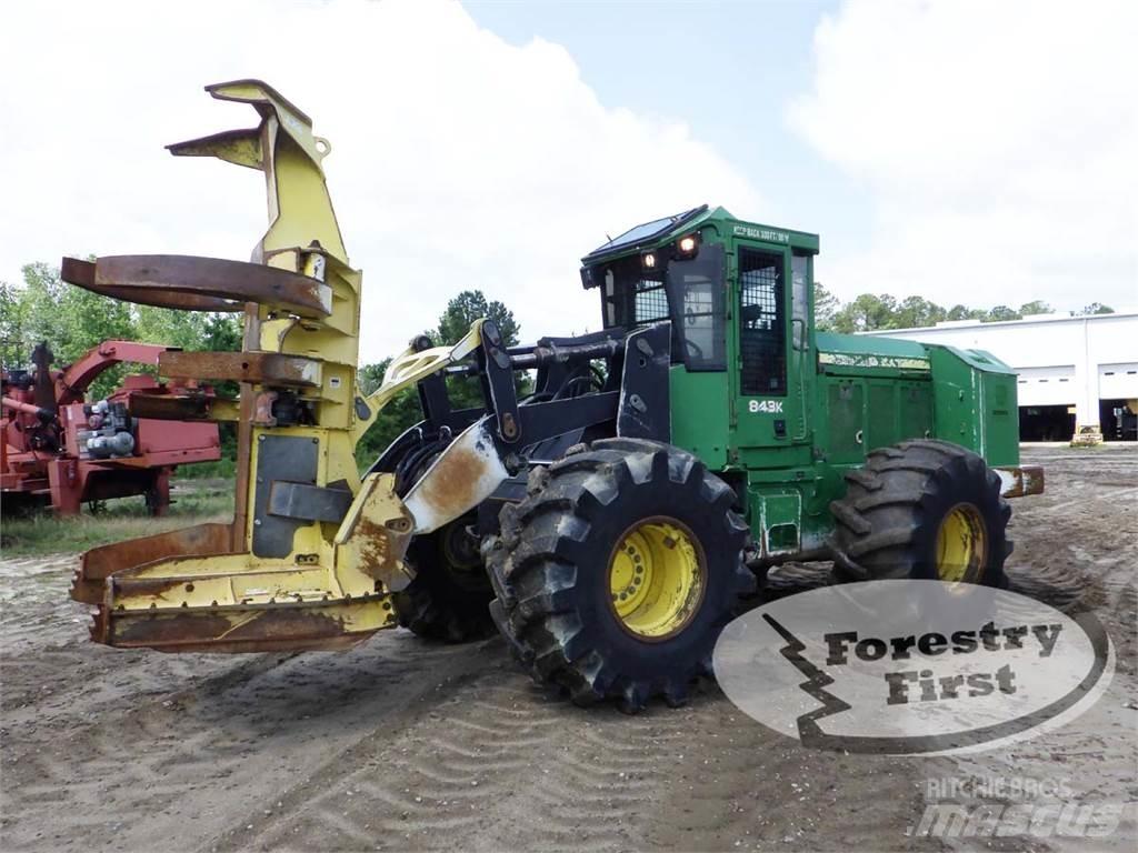 John Deere 843K Валочно-пакетирующие машины