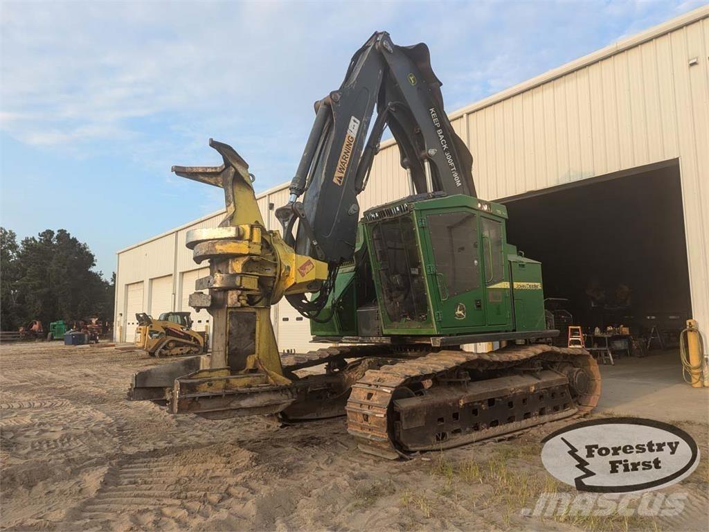 John Deere 853M Валочно-пакетирующие машины