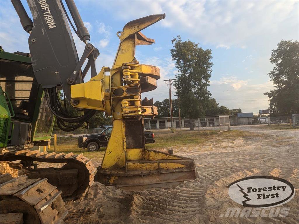 John Deere 853M Валочно-пакетирующие машины