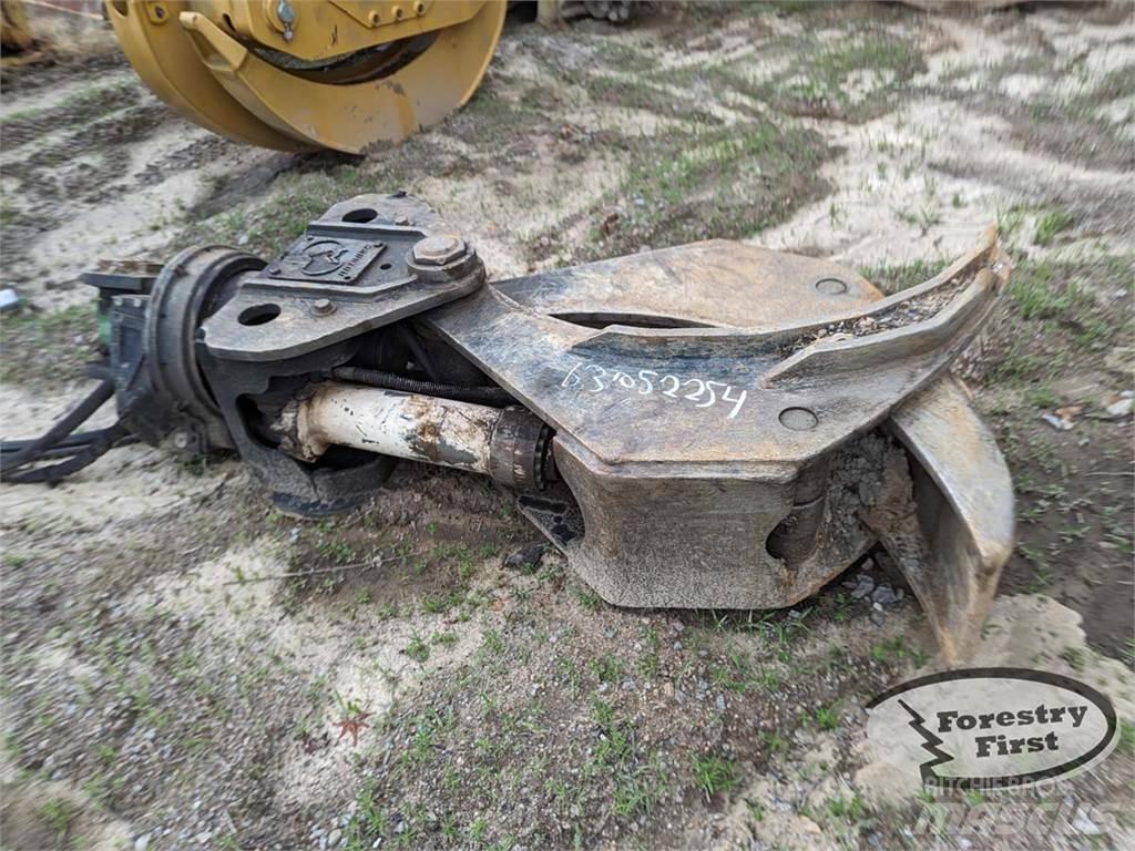 Sennebogen 830E Лесопогрузчик