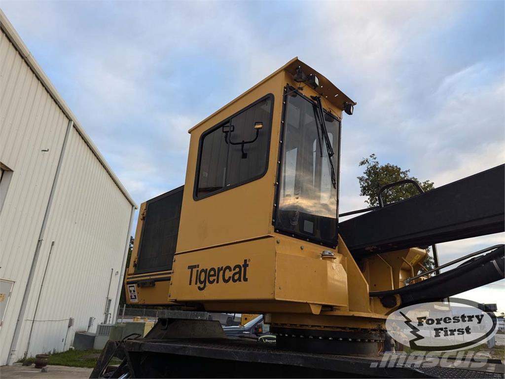 Tigercat 234B Лесопогрузчик