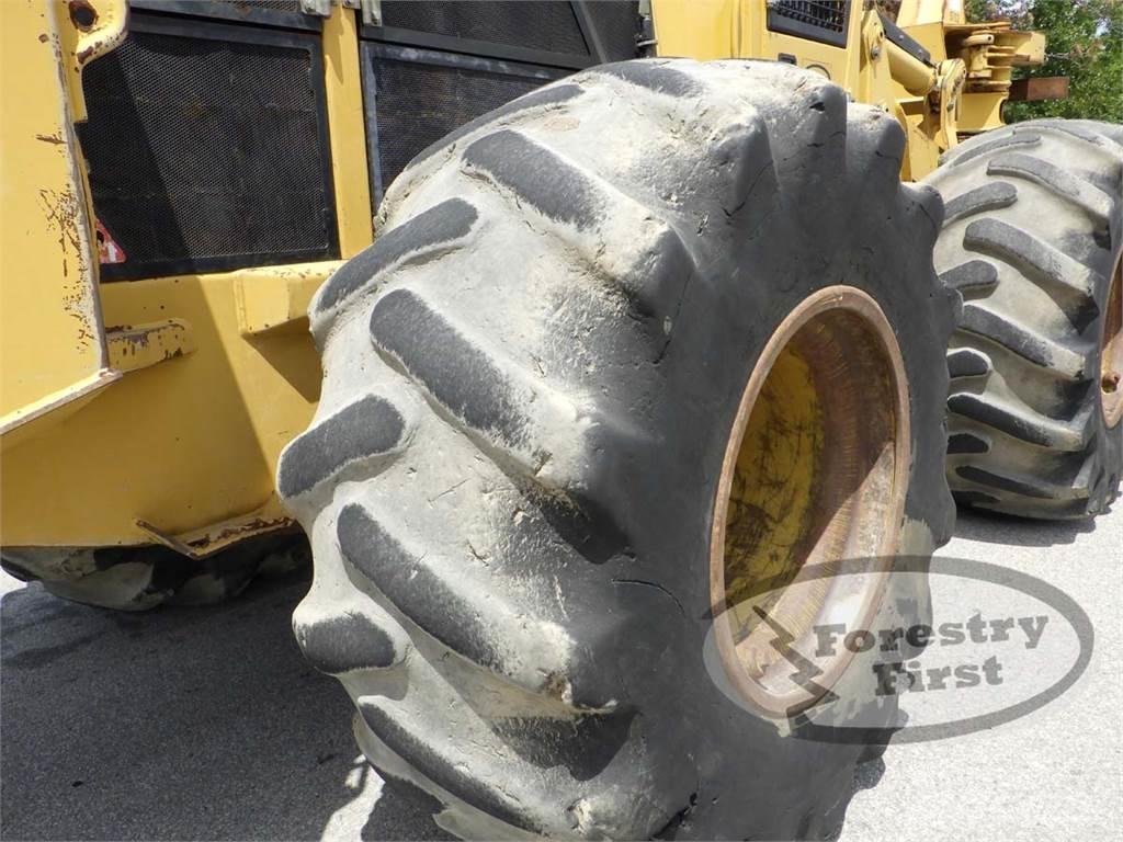 Tigercat 724G Валочно-пакетирующие машины