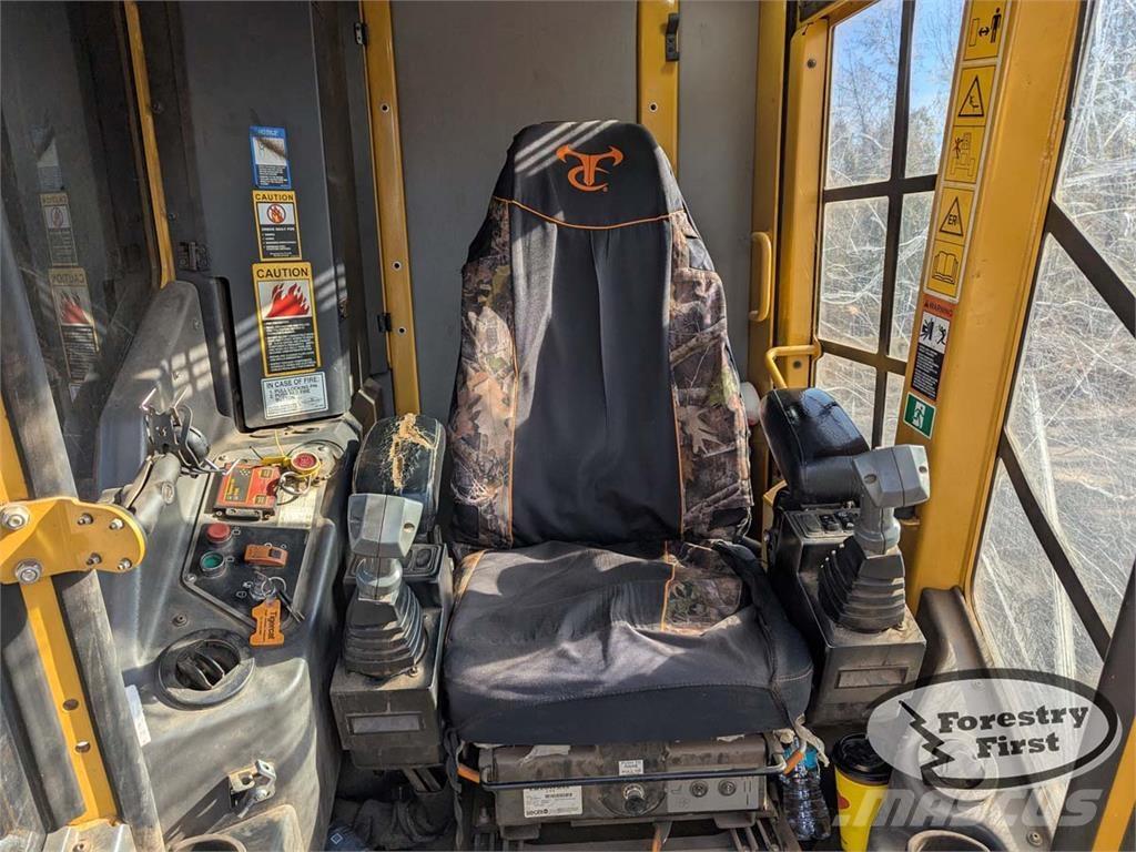 Tigercat 822D Валочно-пакетирующие машины