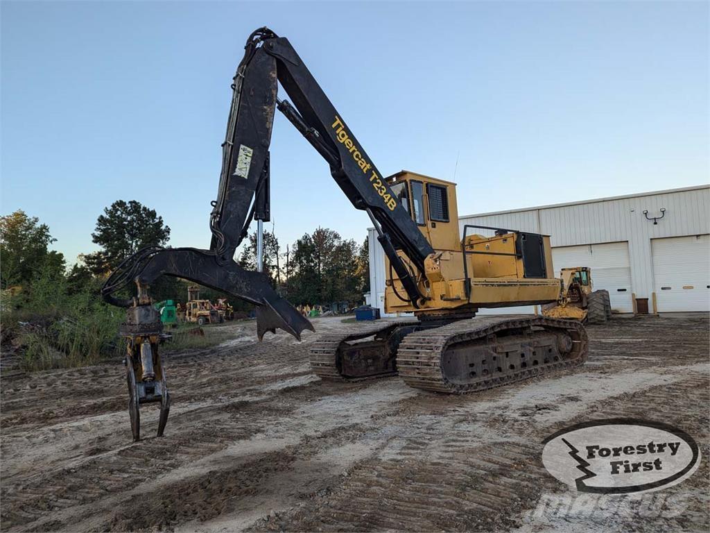 Tigercat T234B Лесопогрузчик