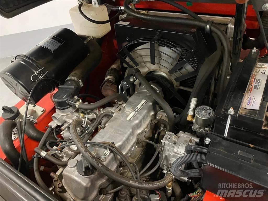 Manitou MI25G Газовые погрузчики