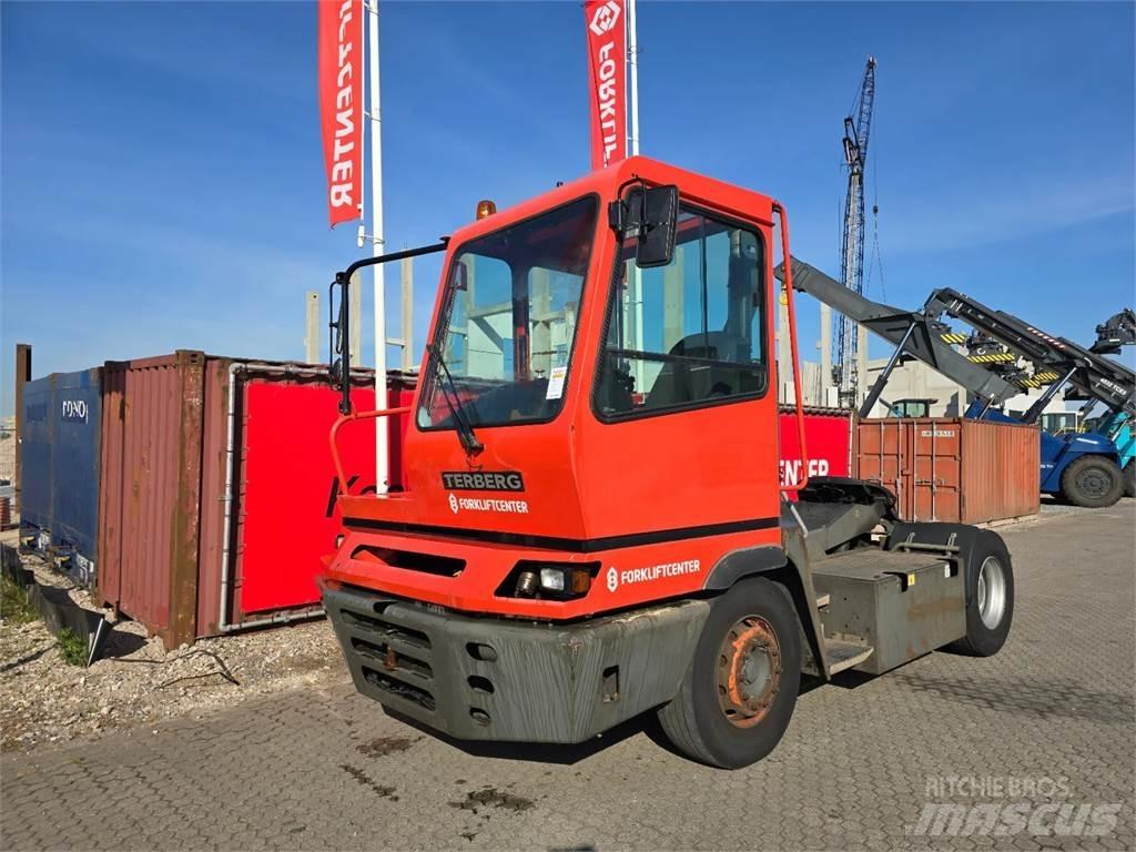 Terberg YT182 Терминальные тягачи