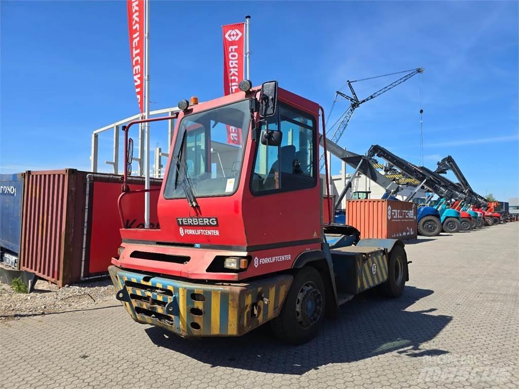 Terberg YT222 Терминальные тягачи