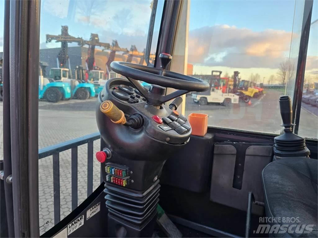 Terex SF50U Дизельные погрузчики