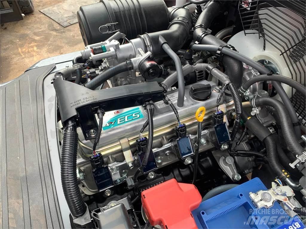 Toyota 02-8FGF30 Газовые погрузчики