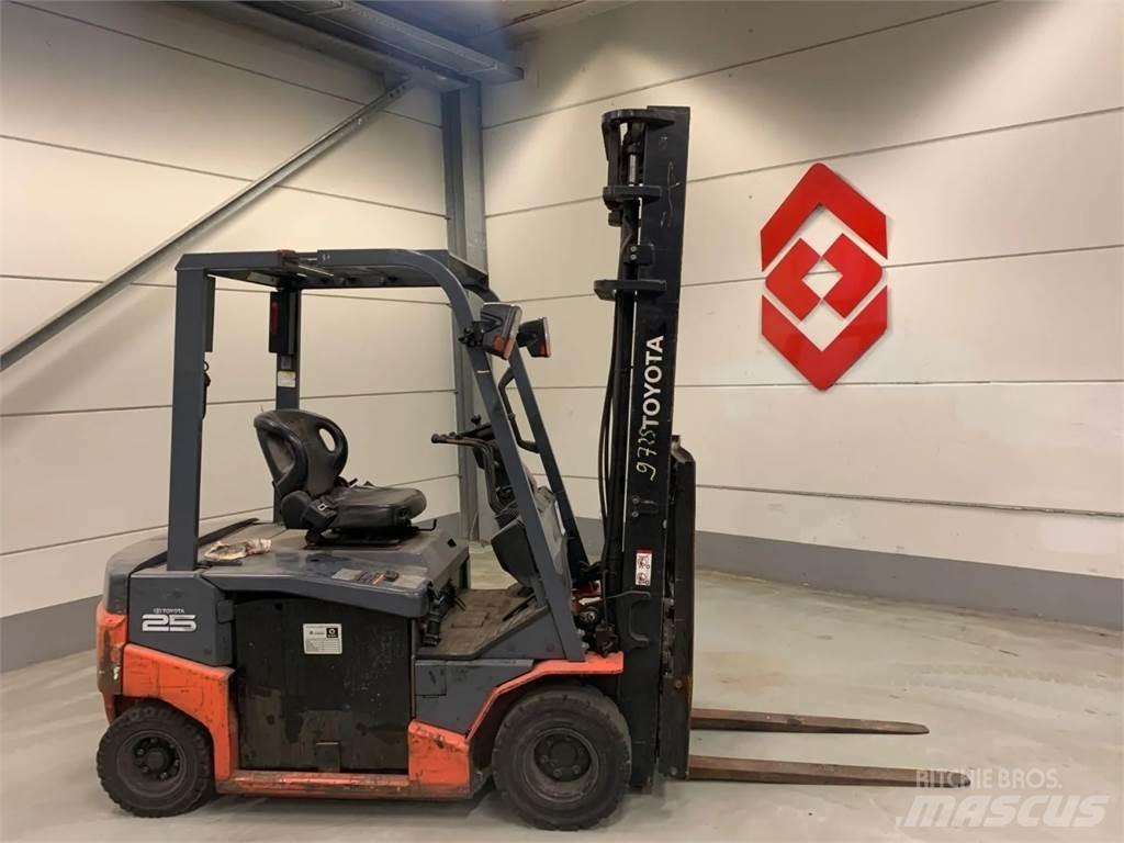 Toyota 8FBN25 Электропогрузчики