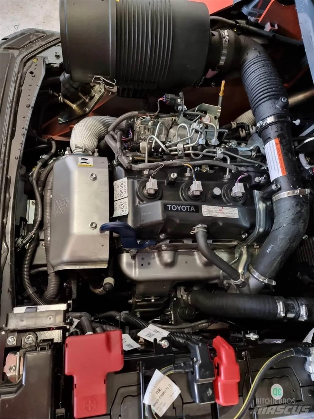 Toyota 8FD70F Дизельные погрузчики