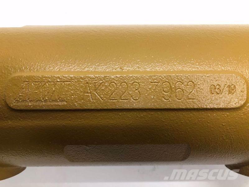 CAT C15 Коммерческий транспорт - Другие