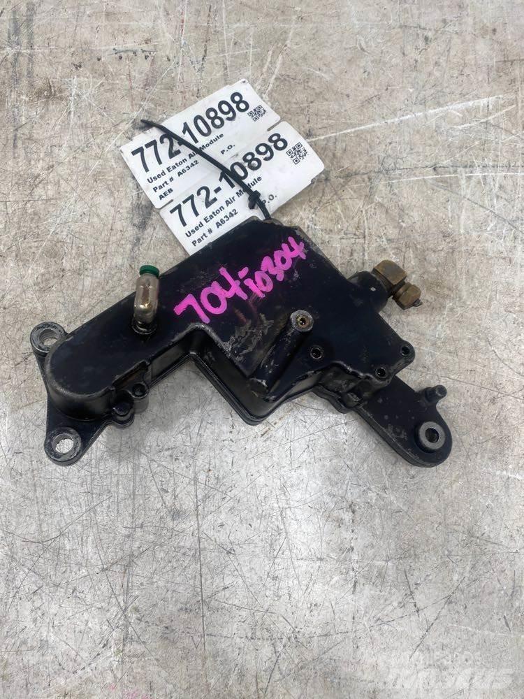 Eaton  Коробки передач