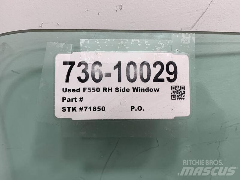 Ford F550 Коммерческий транспорт - Другие