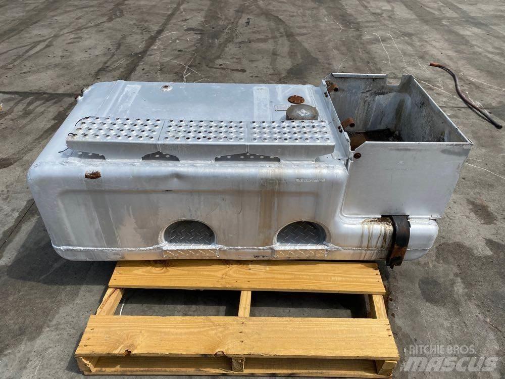 Ford L9000 Коммерческий транспорт - Другие