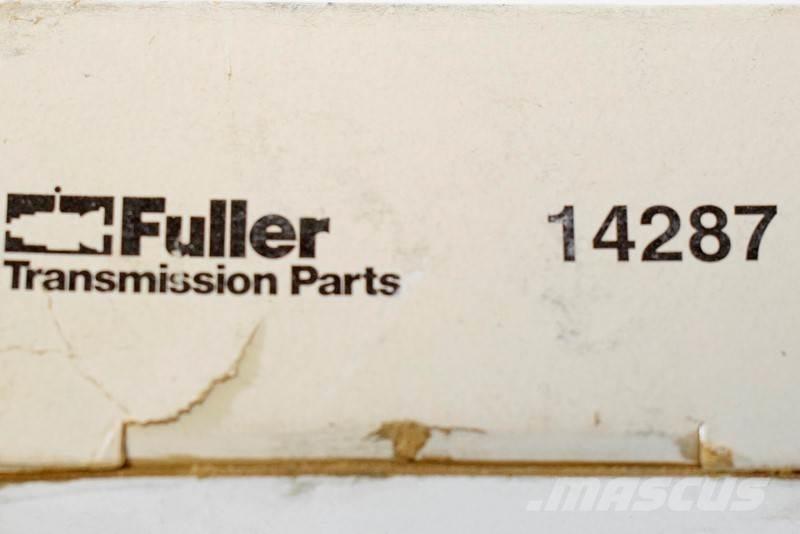 Fuller  Коммерческий транспорт - Другие