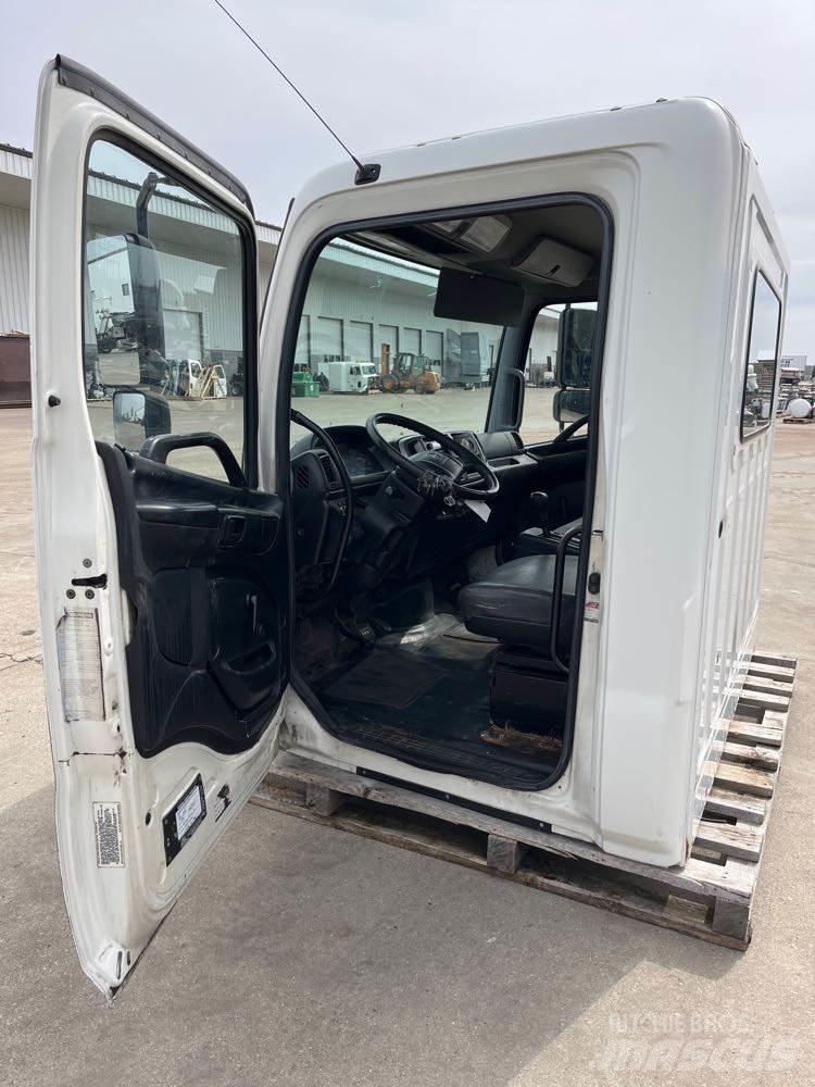 Hino 268 Кабины