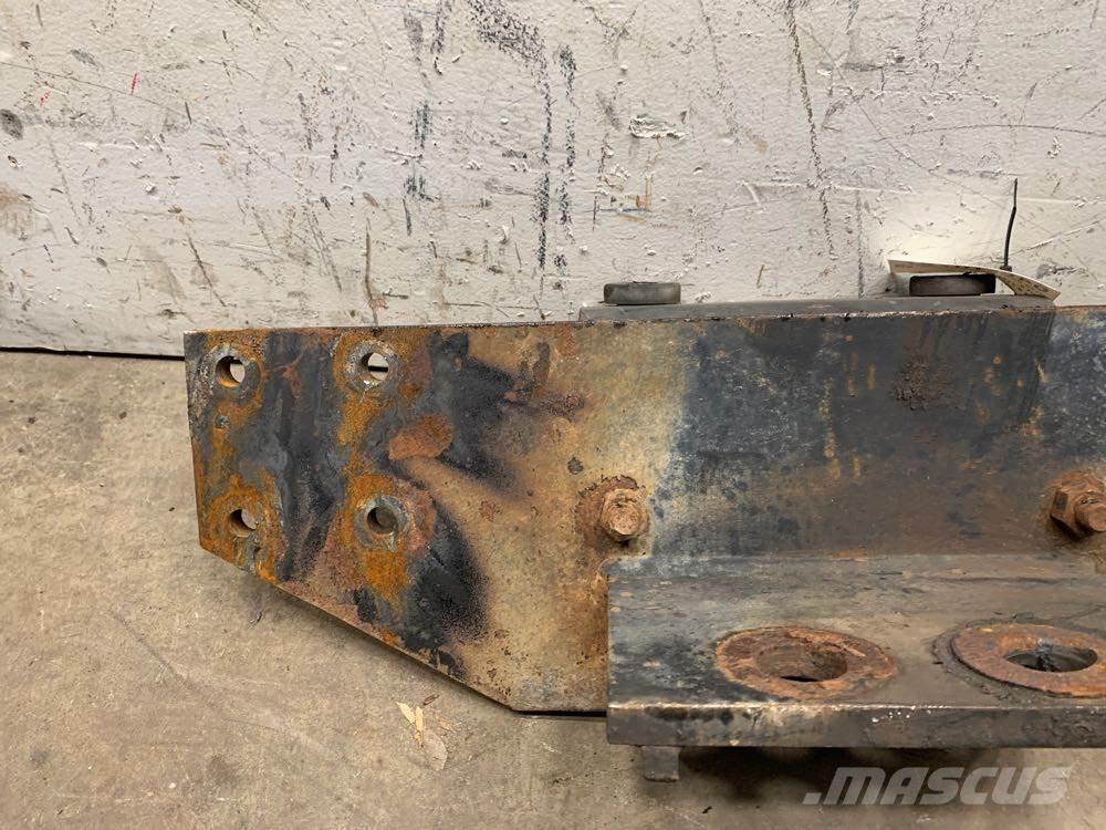 Mack RD680 Коммерческий транспорт - Другие