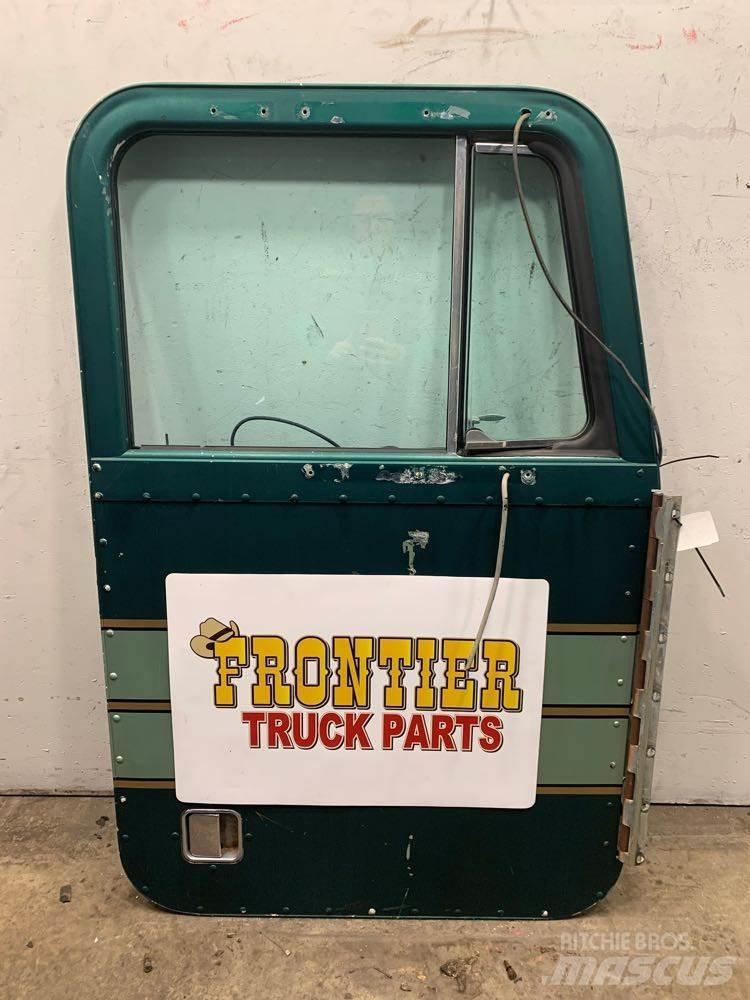 Peterbilt  Коммерческий транспорт - Другие