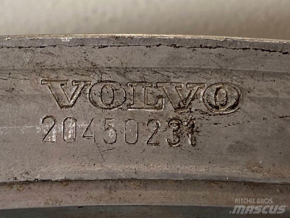Volvo  Коммерческий транспорт - Другие