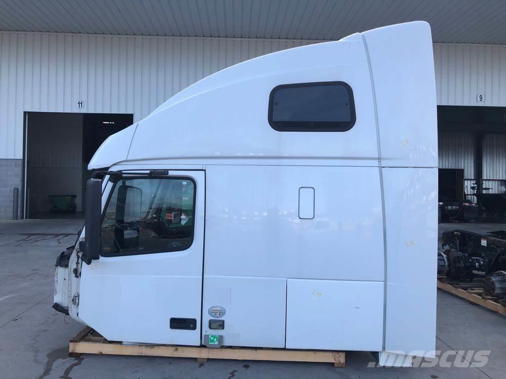 Volvo VNL Кабины