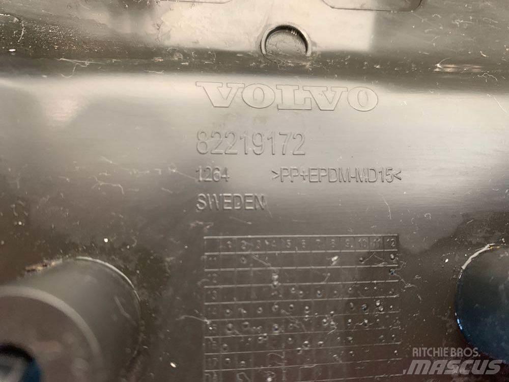 Volvo VNL Коммерческий транспорт - Другие