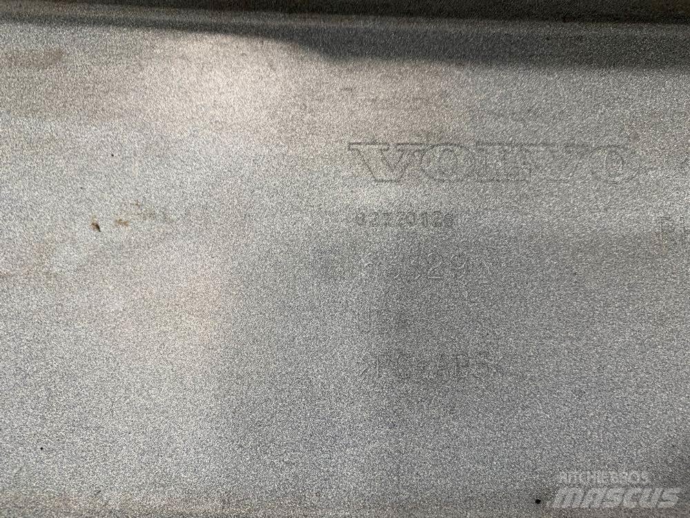 Volvo VNL Кабины