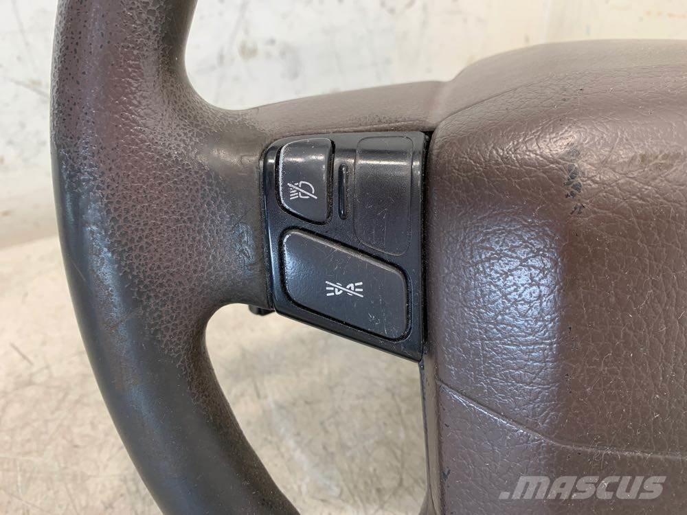 Volvo VNL Коммерческий транспорт - Другие