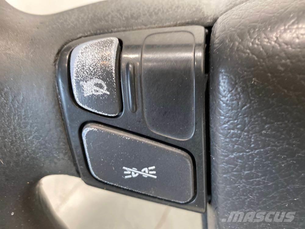 Volvo VNL Коммерческий транспорт - Другие
